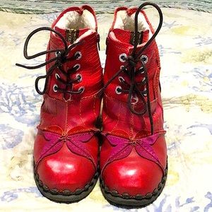Funky ankle boots size 9